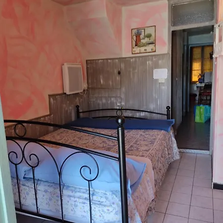 Apartament A Due Passi Dal Mare Mentona
